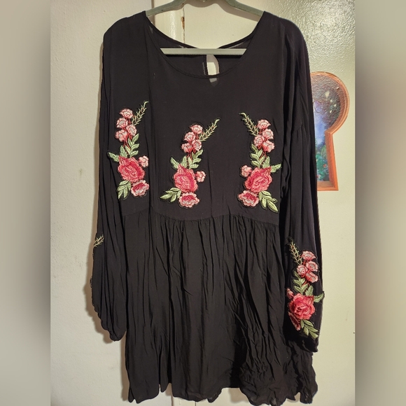 Floral Smock Dress - Picture 2 of 4